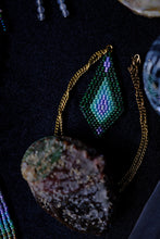 Load image into Gallery viewer, 01 ḡelhḡenáiq̓ : abalone
