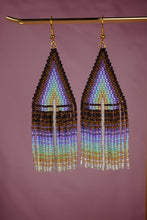 Load image into Gallery viewer, 16 ḡelhḡenáiq̓ : abalone
