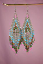 Load image into Gallery viewer, 25 ḡelhḡenáiq̓ : abalone
