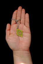 Load image into Gallery viewer, 10 - wélqa - scared
